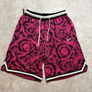 Nike Men’s Basketball Shorts – Pink & Black All-Over Print | Size L